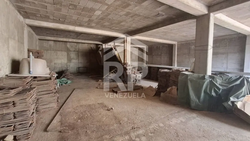 CRT-003 Terreno con Bienhechuria en Venta En El Centro de Barquisimeto