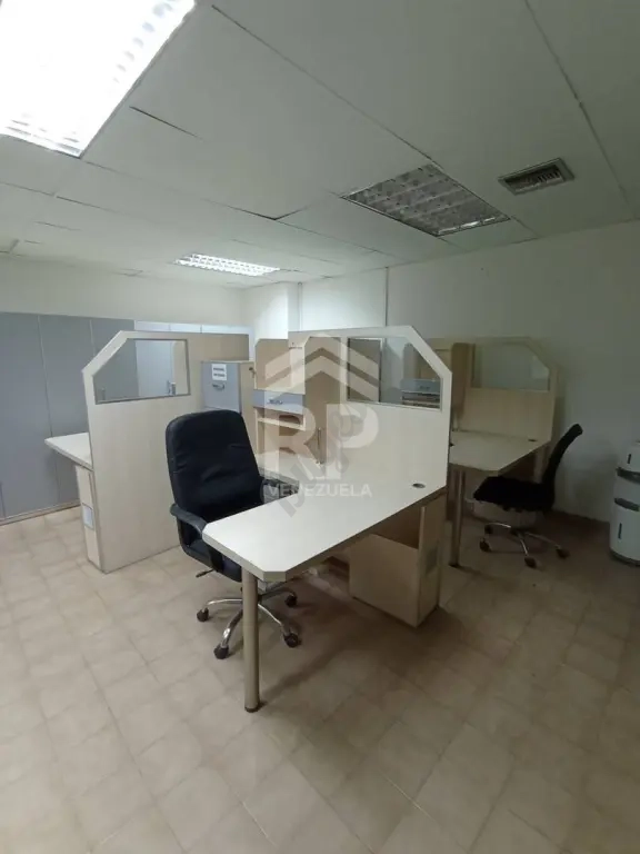 CRL-005 Oficina En Alquiler en el Edificio La Previsora, Barquisimeto