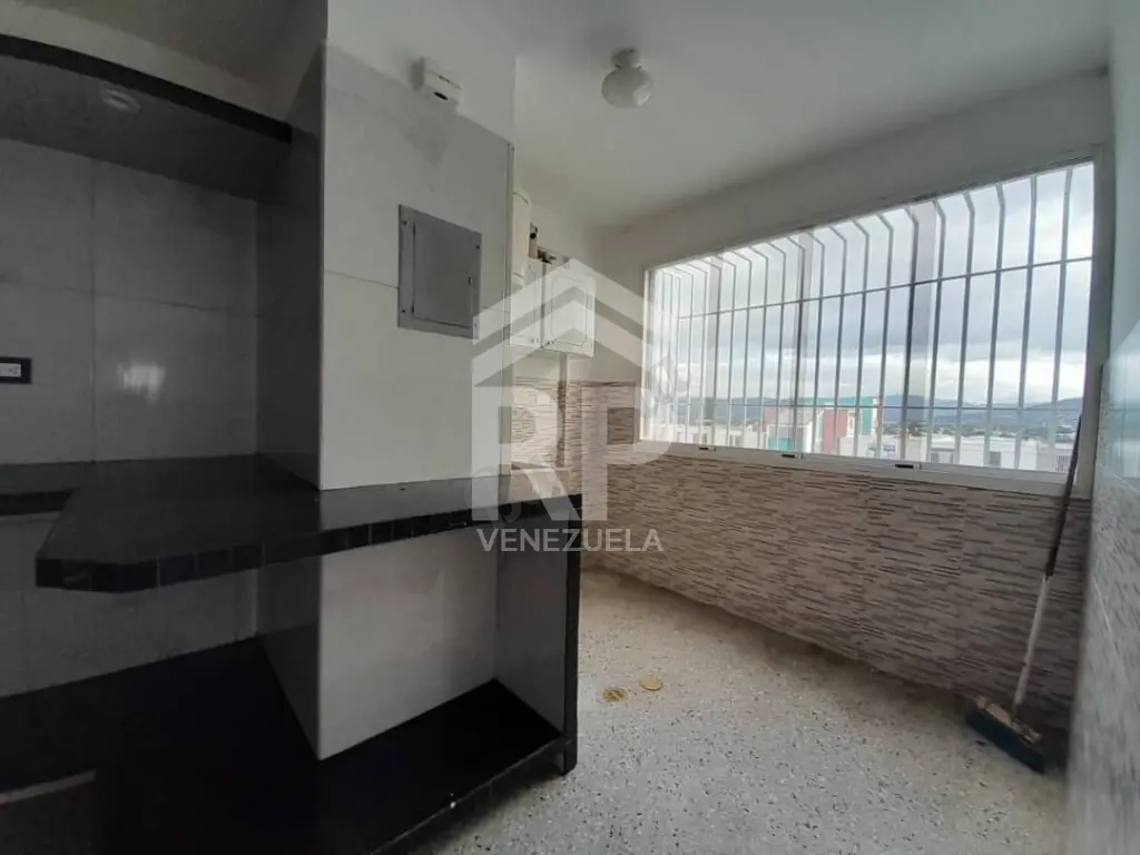 CRA-003 Apartamento en Alquiler en Cjto Residencial El Sisal, Barquisimeto