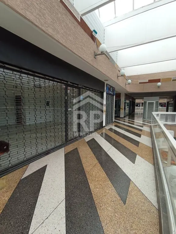 CRL-004 Local Comercial en Venta en el CC BarquiCenter, Barquisimeto