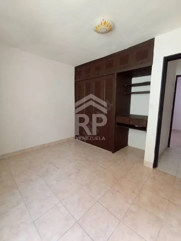 CRC-004 Casa en Venta Urb Prados del Norte, San Felipe Yaracuy