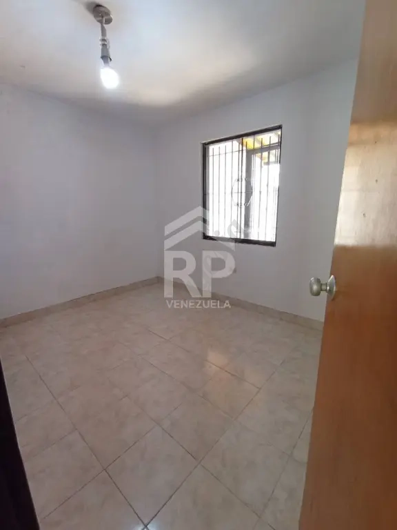 CRC-004 Casa en Venta Urb Prados del Norte, San Felipe Yaracuy