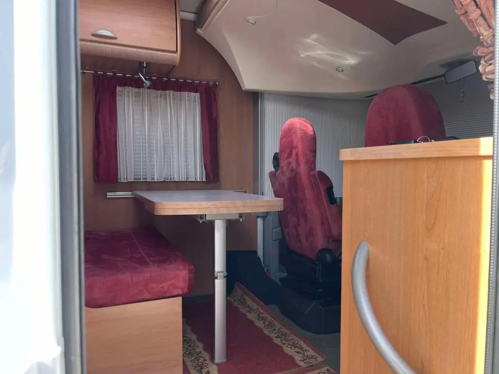 Autocaravana integral Bavaria con motor Fiat 3.0 de 160 CV