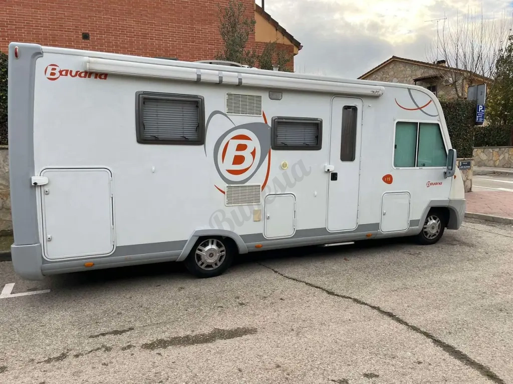 Autocaravana integral Bavaria con motor Fiat 3.0 de 160 CV