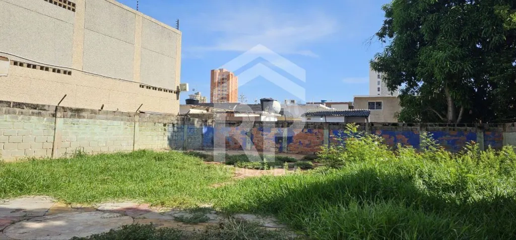 PLC-016 Casa para remodelar en Venta en Sector Tierra Negra, Maracaibo