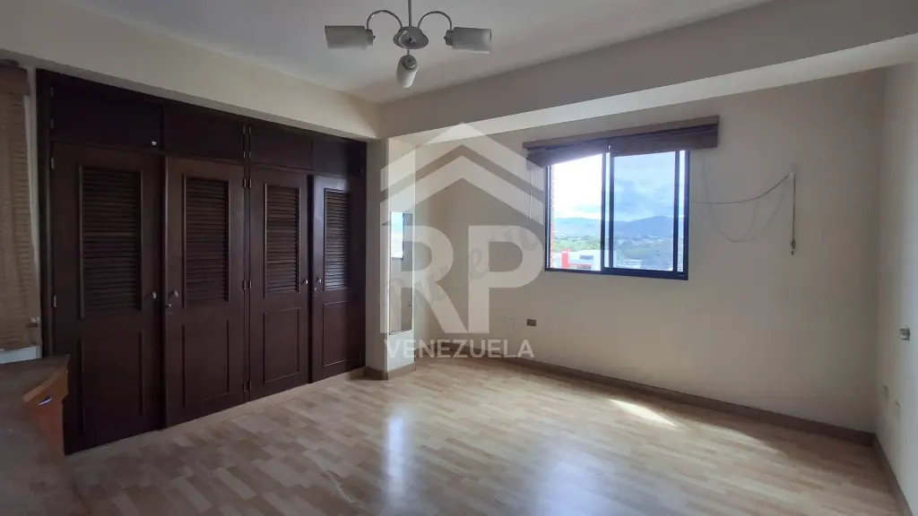 CRA-002 Apartamento en Venta en Centro Oeste, Barquisimeto