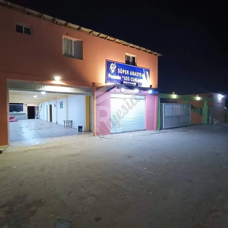 POSADA A POCOS METROS DE LA PLAYA EN ADICORA, PARAGUANA FALCÓN