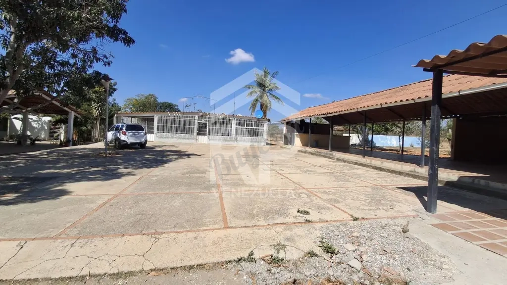 CRF-002 Granja en Venta en Tamaquita, Zona Norte de Barquisimeto