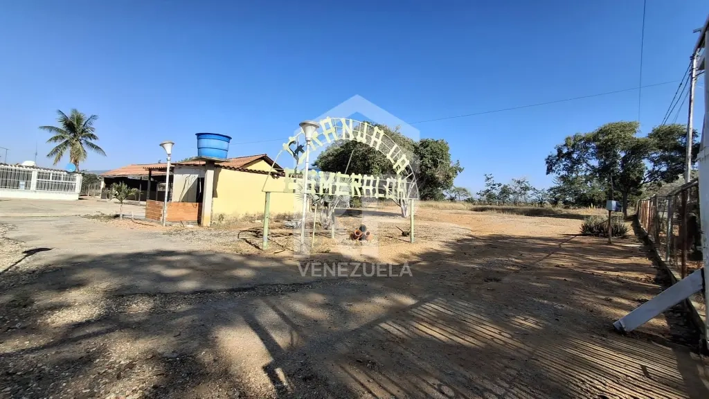 CRF-002 Granja en Venta en Tamaquita, Zona Norte de Barquisimeto