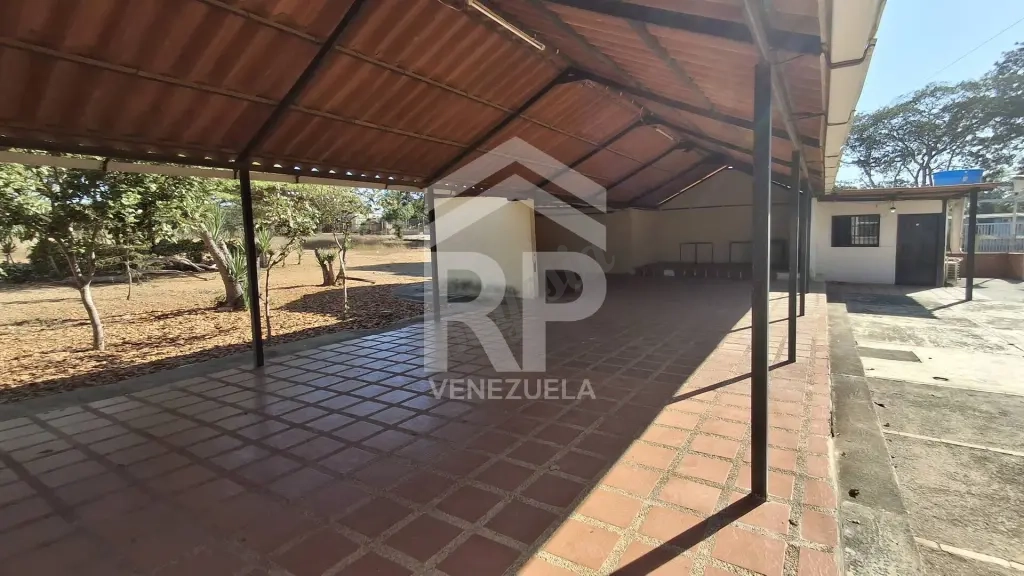 CRF-002 Granja en Venta en Tamaquita, Zona Norte de Barquisimeto